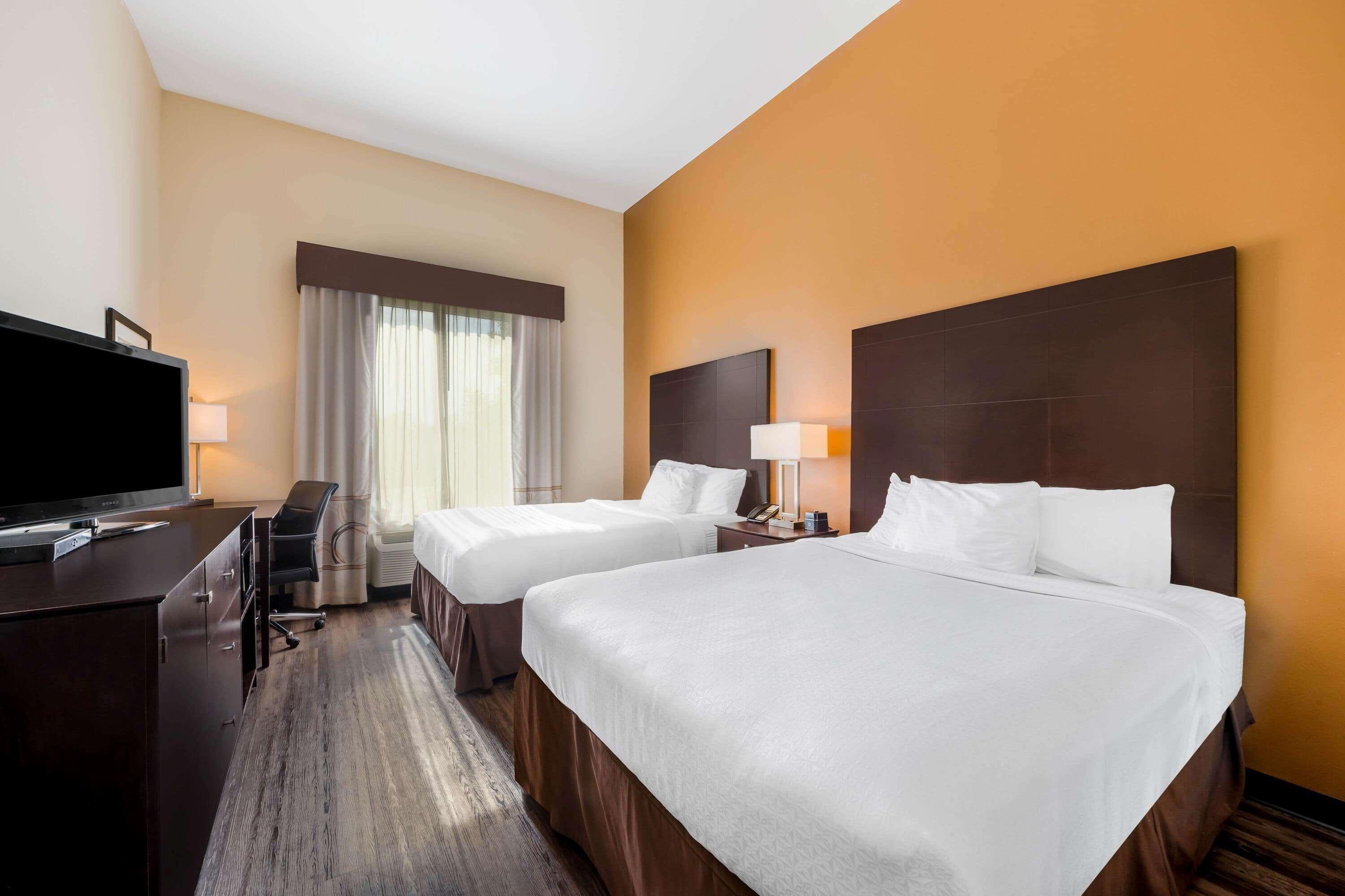 La Quinta By Wyndham Marshall Esterno foto