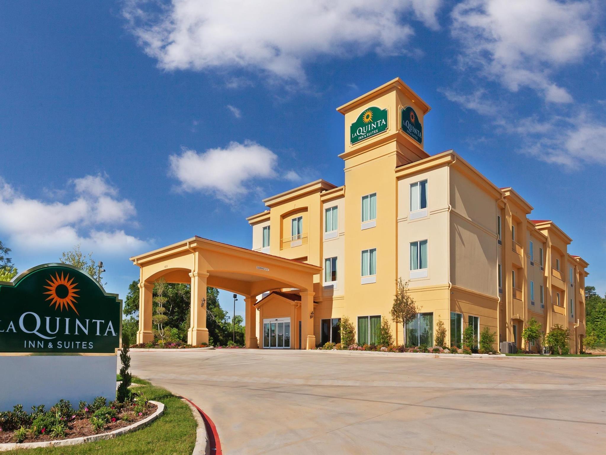 La Quinta By Wyndham Marshall Esterno foto