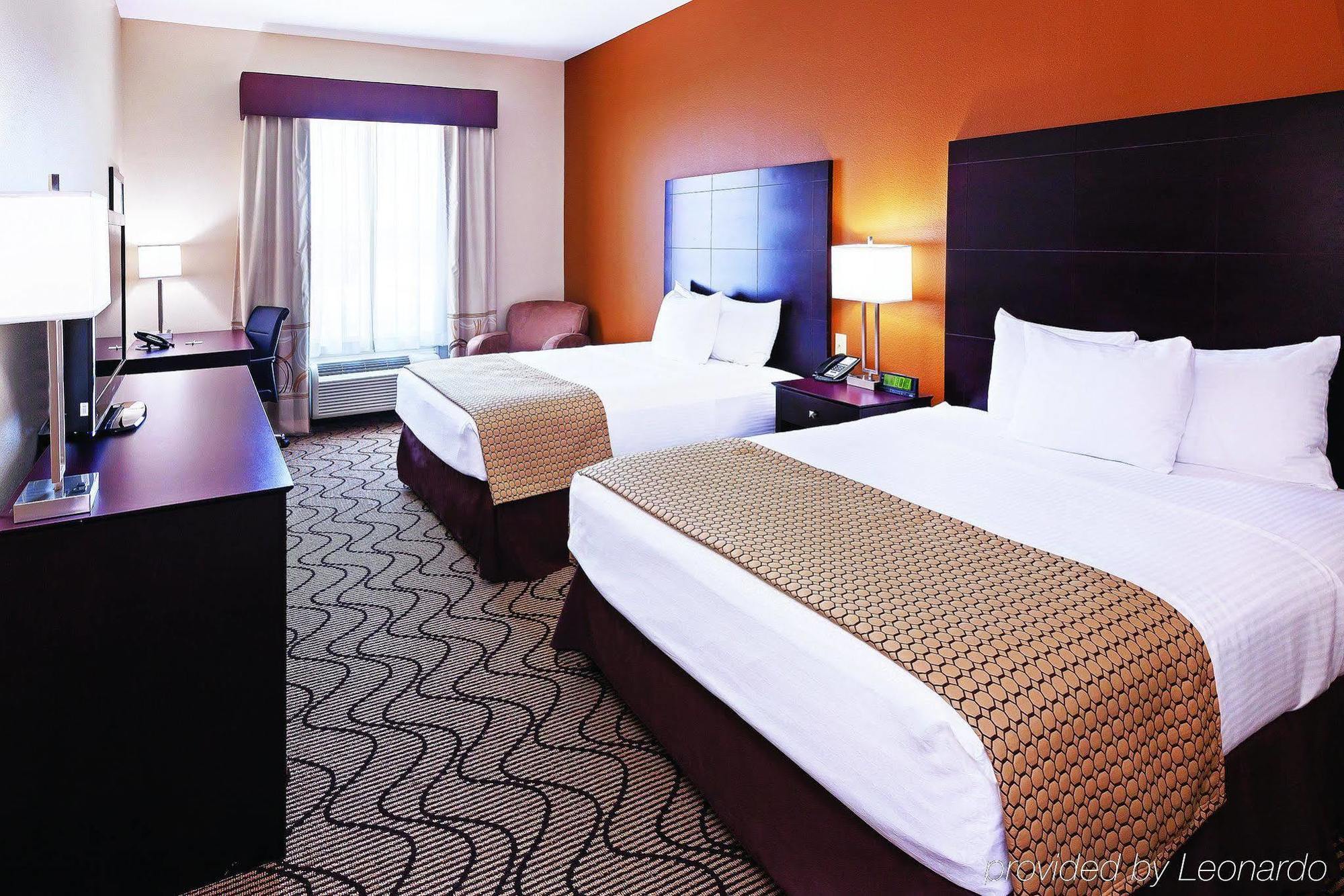 La Quinta By Wyndham Marshall Esterno foto